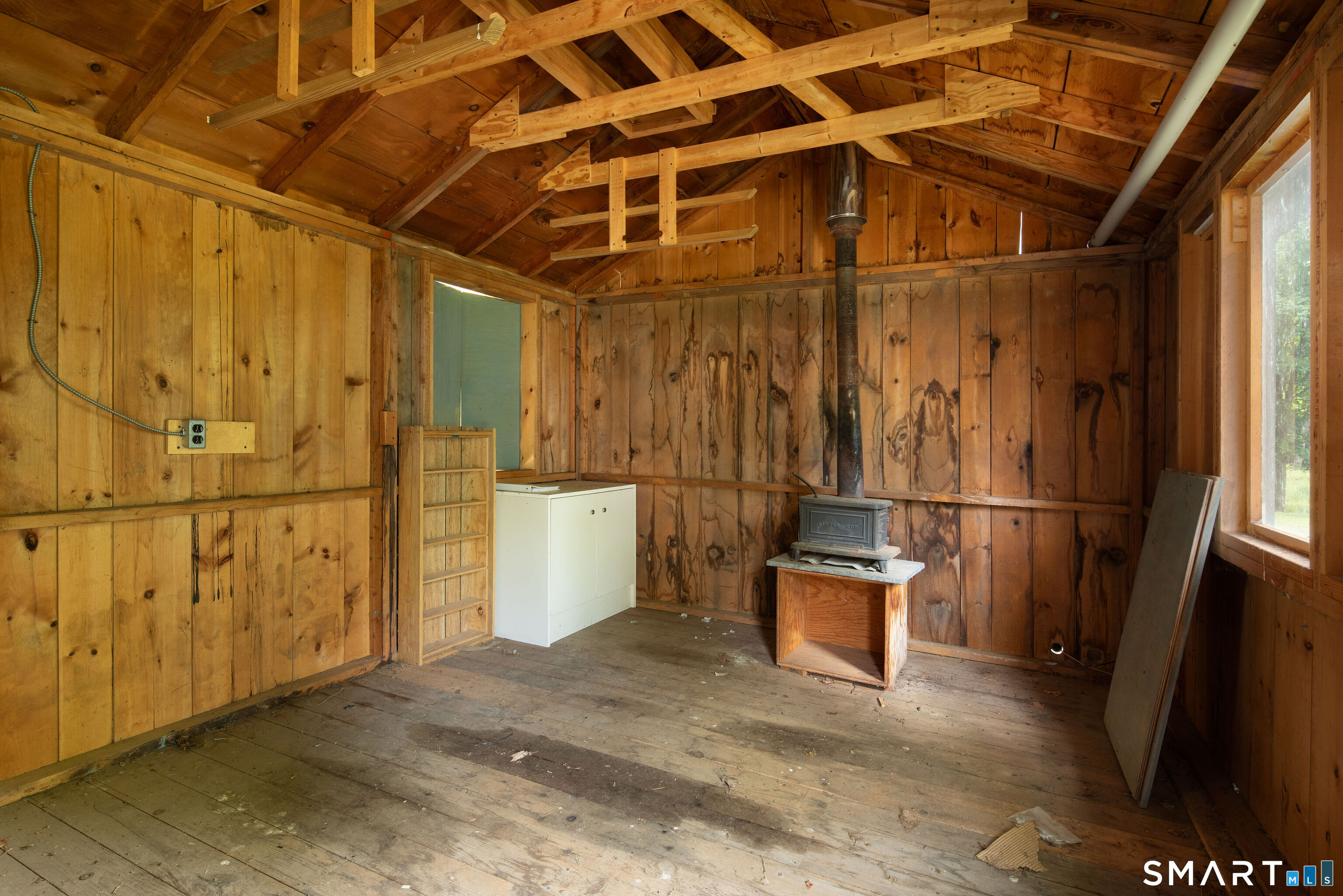178 Carter Road Kent, CT 06754 - Photo 30 of 40 Interior of Shed