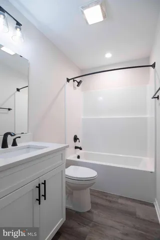 a bathroom with a toilet