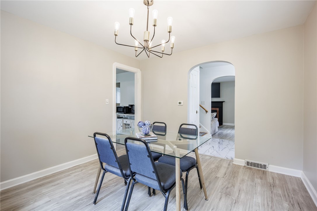 141 Cooper Road Irondequoit, NY 14617 - Photo 10 of 33