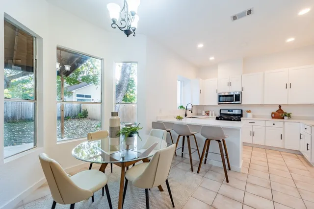 $528,000 | 8111 Matchlock Cove, Austin, TX 78729