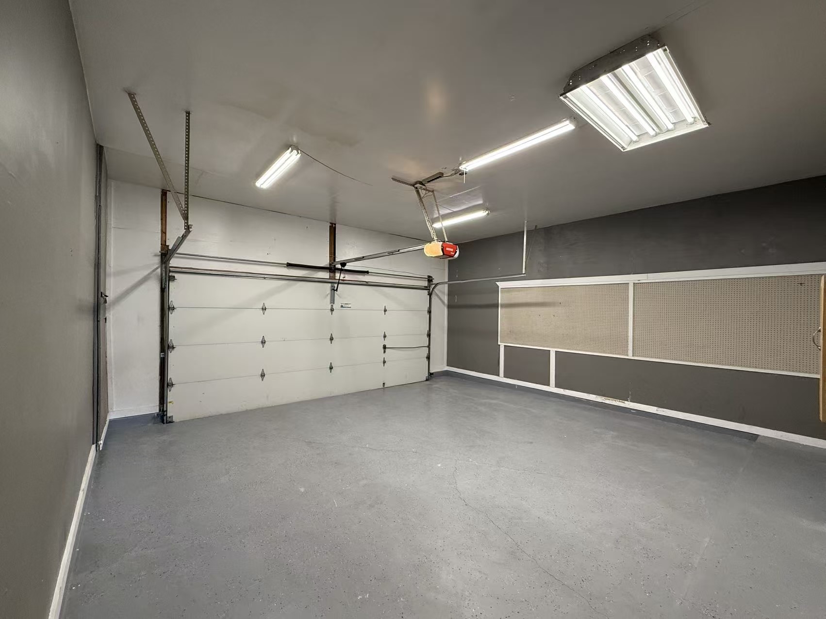 8111 Matchlock Cove Austin, TX 78729 - Photo 30 of 31 a view of a garage room