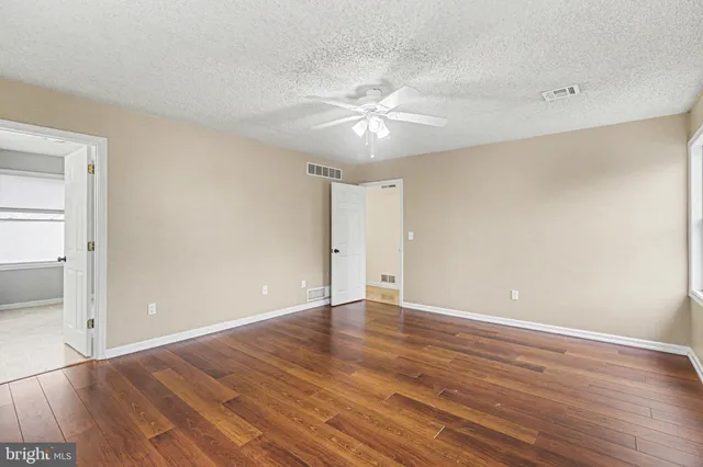 $284,999 | 221 North Duke Street, Hummelstown, PA 17036