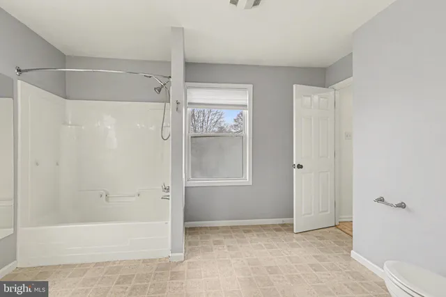 $284,999 | 221 North Duke Street, Hummelstown, PA 17036