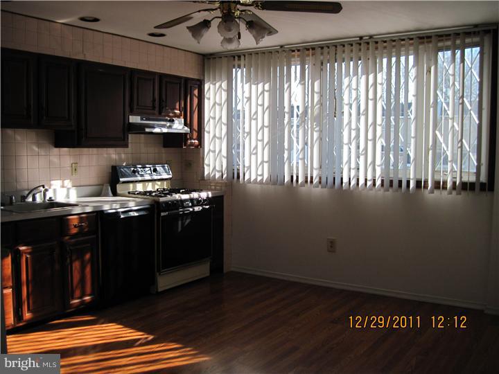 12032 Millbrook Road Philadelphia, PA 19154 - Photo 7 of 24 Gallery Image 7