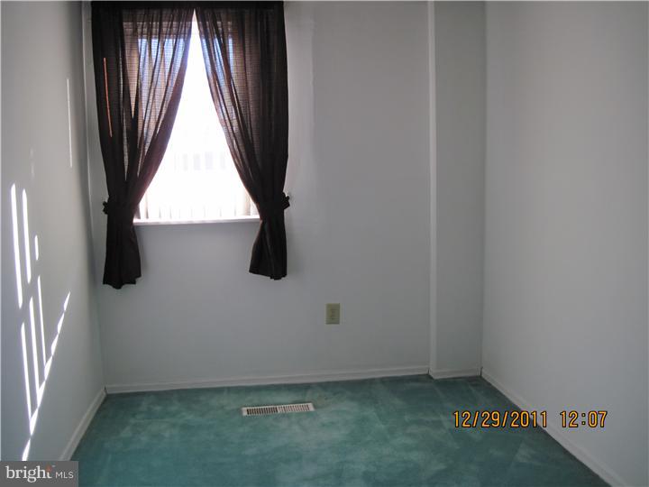 12032 Millbrook Road Philadelphia, PA 19154 - Photo 10 of 24 Gallery Image 10