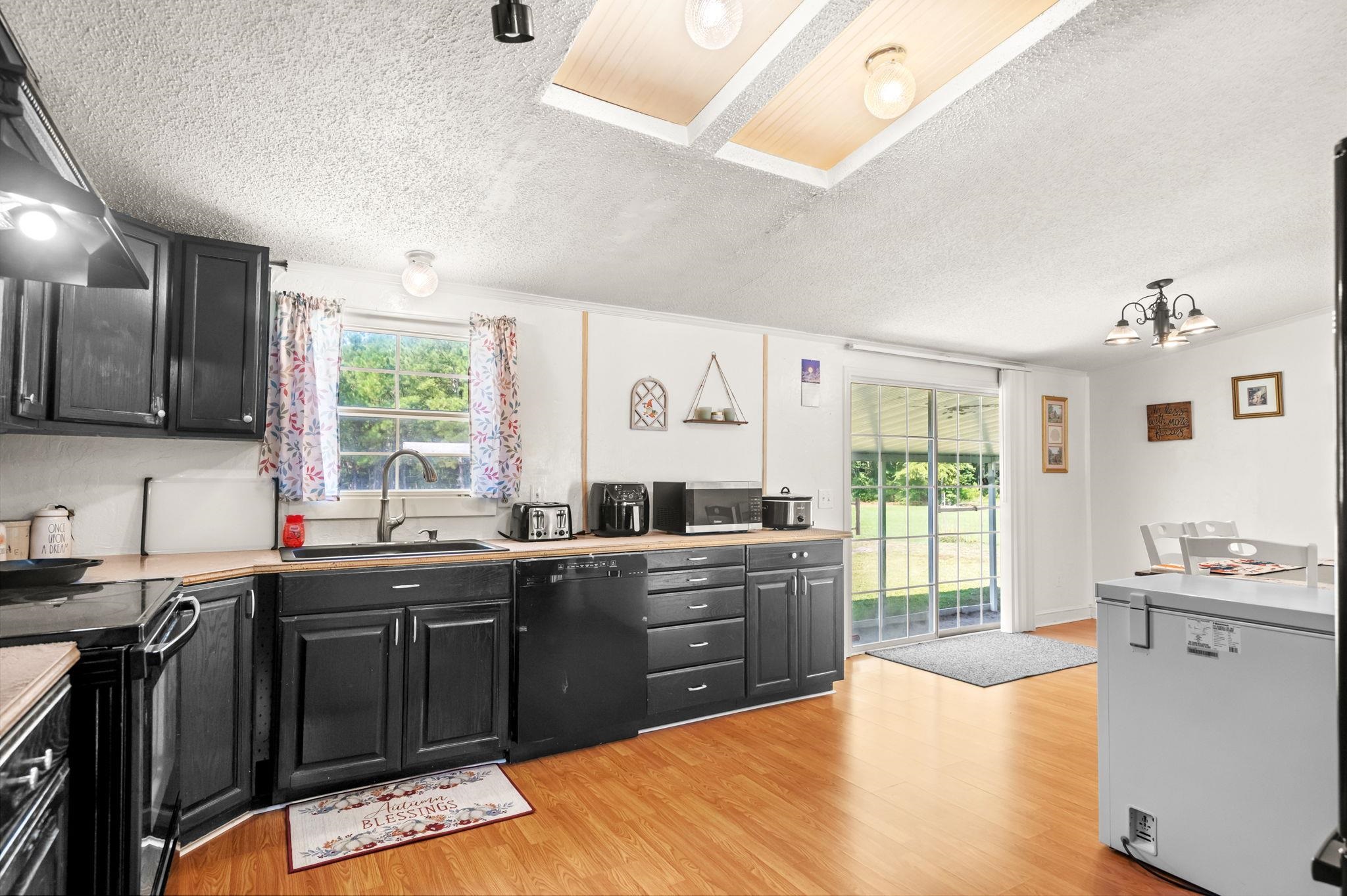 2060 Martin Street Loris, SC 29569 - Photo 10 of 29 Gallery Image 10
