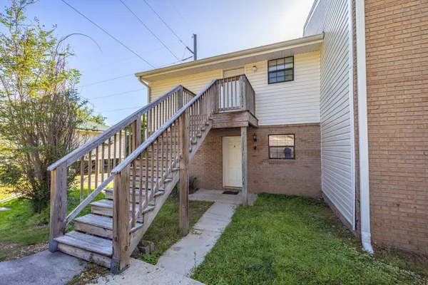 $89,000 | 1103 Greentree Court, Unit F, Tallahassee, FL 32304