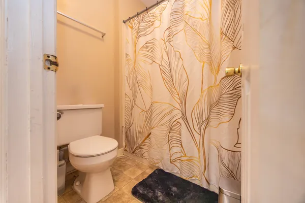 $89,000 | 1103 Greentree Court, Unit F, Tallahassee, FL 32304