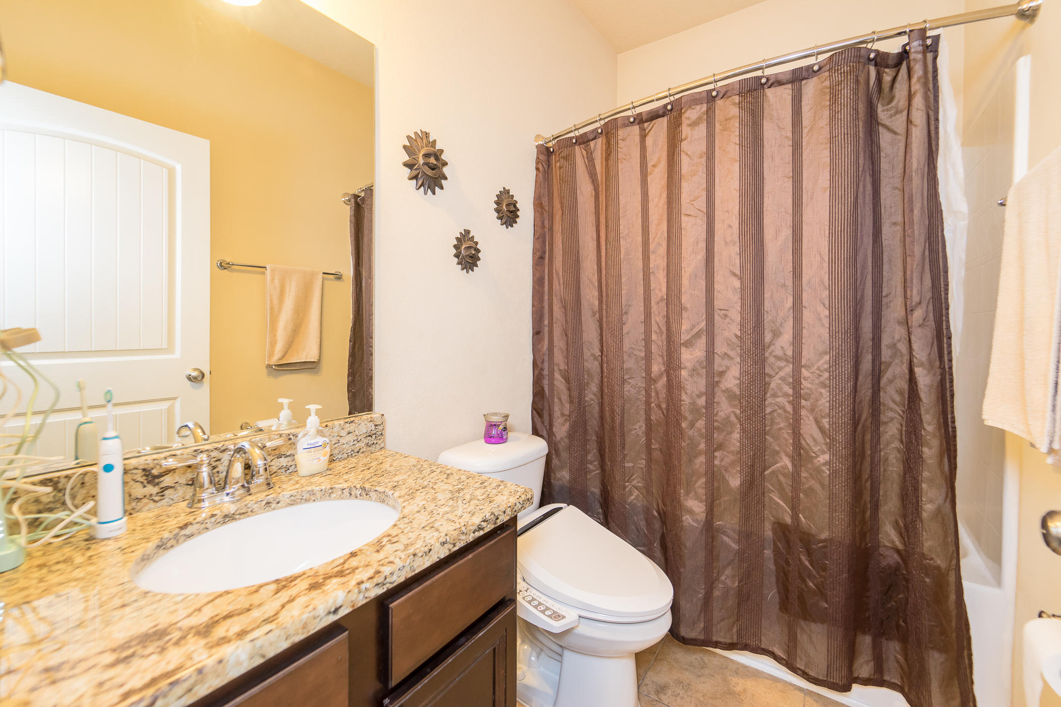 3449 Brownstone Road Crestview, FL 32539 - Photo 38 of 42 Spare Bathroom