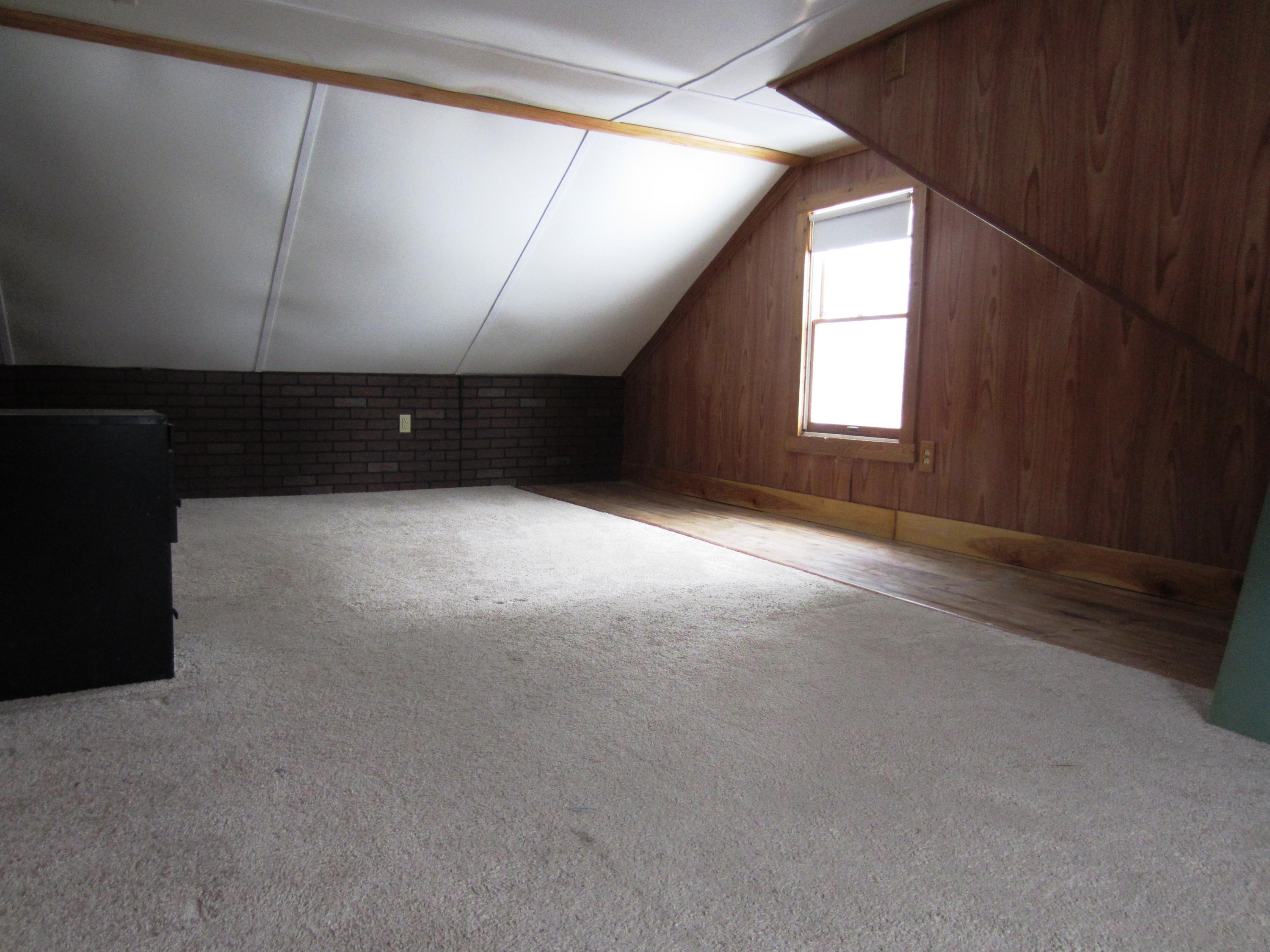 19 Auburn Street Springvale, ME 04083 - Photo 24 of 29 Bedroom2-2