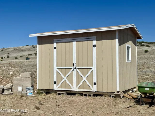 a view of outdoor space