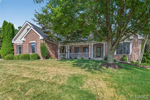 $825,000 | 229 Toussaint Landing Drive, Dardenne Prairie, MO 63368