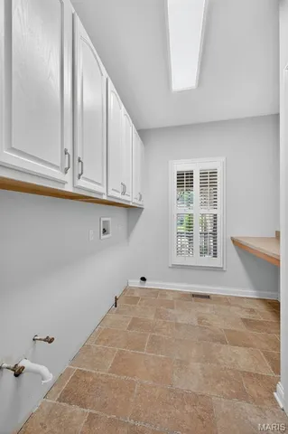 $825,000 | 229 Toussaint Landing Drive, Dardenne Prairie, MO 63368