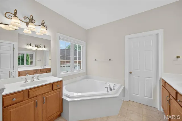 $825,000 | 229 Toussaint Landing Drive, Dardenne Prairie, MO 63368