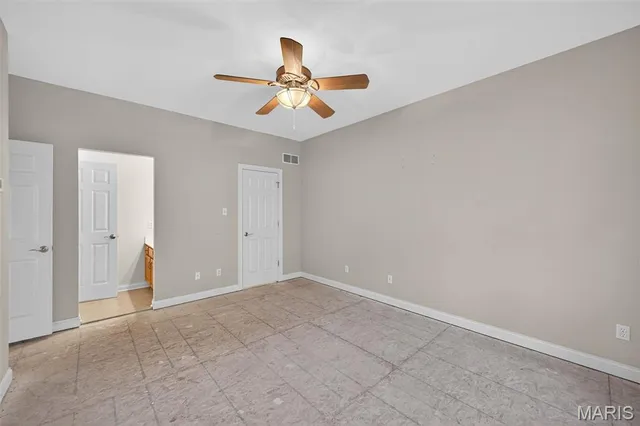 $825,000 | 229 Toussaint Landing Drive, Dardenne Prairie, MO 63368