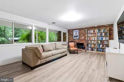 $1,495,000 | 8004 Park Overlook Drive, Bethesda, MD 20817
