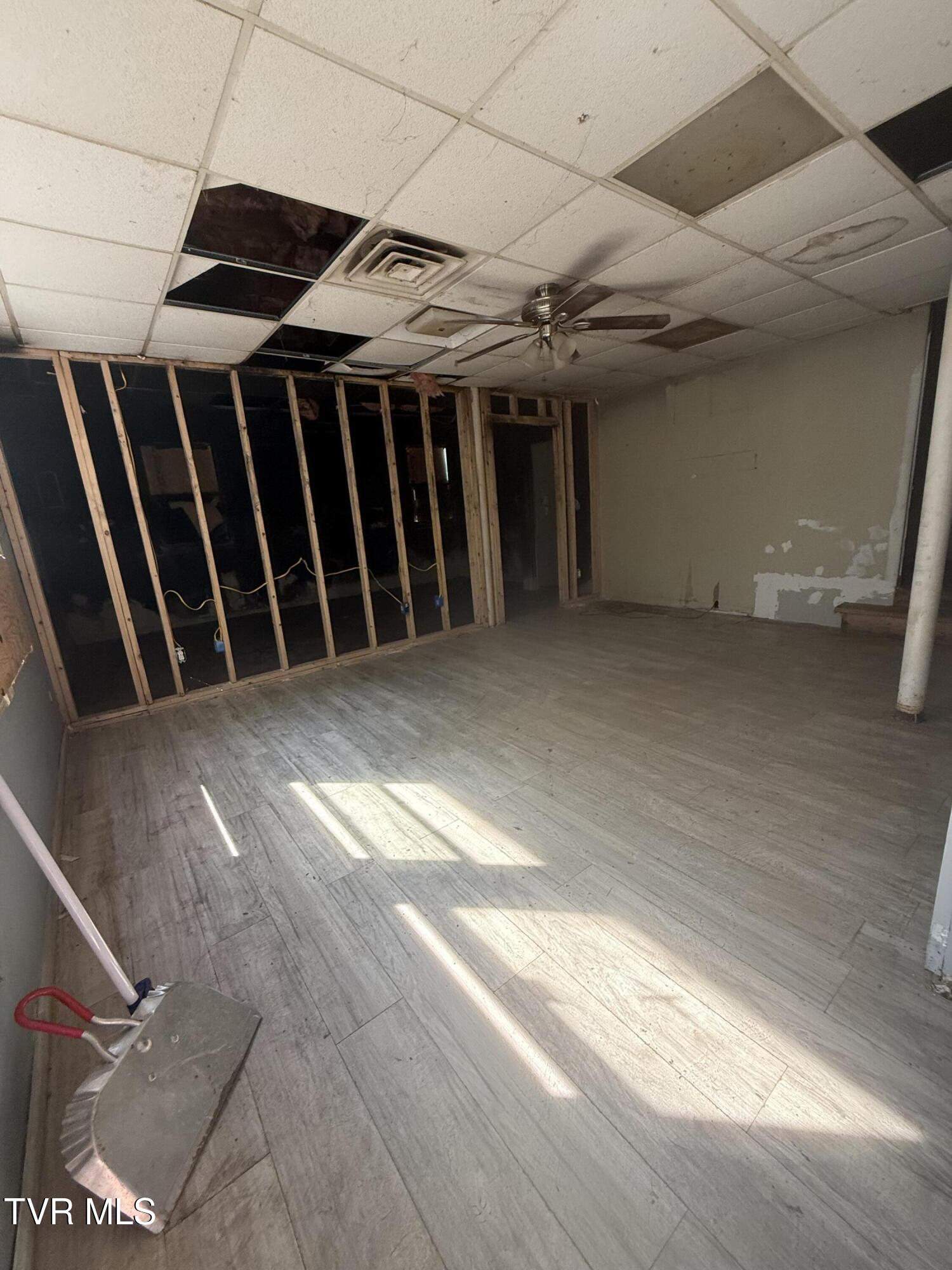 1506 King Springs Road Johnson City, TN 37601 - Photo 5 of 19 IMG_7874