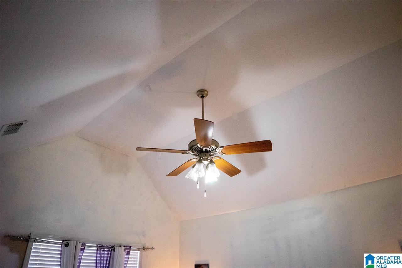 129 Mayfair Lane Calera, AL 35040 - Photo 14 of 31