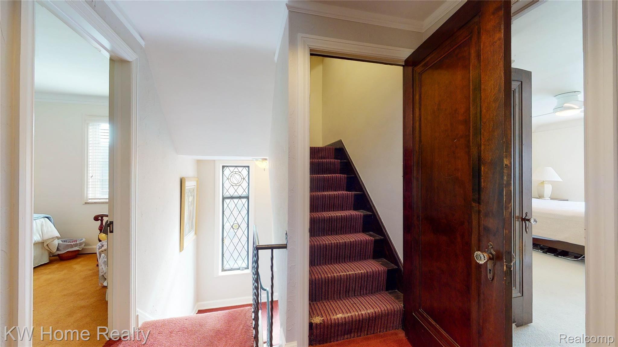 1146 Yorkshire Road Grosse Pointe, MI 48230 - Photo 34 of 39 int-32.jpg-FULL