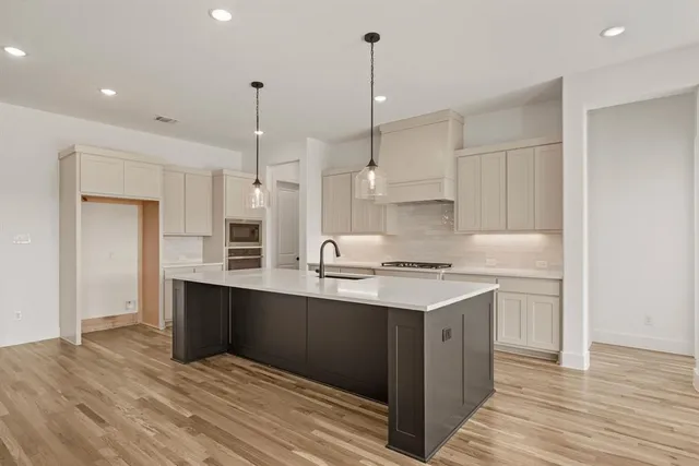 $899,000 | 5029 Round Rock Drive, Aledo, TX 76008