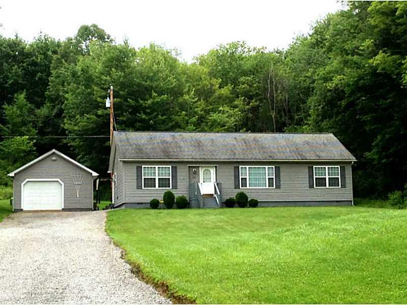 1331 Valley Road New Castle, PA 16105 - Photo 15 of 16 Exterior Front.