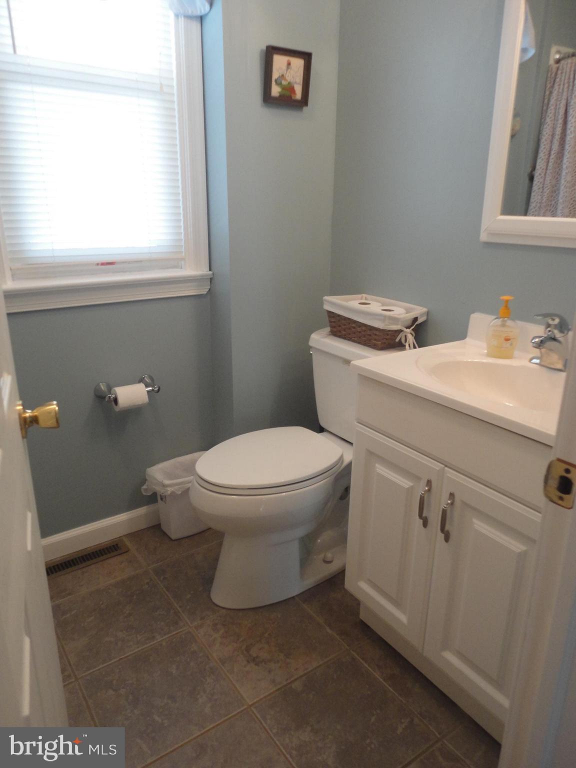 420 Barker Road Springfield, PA 19064 - Photo 9 of 25