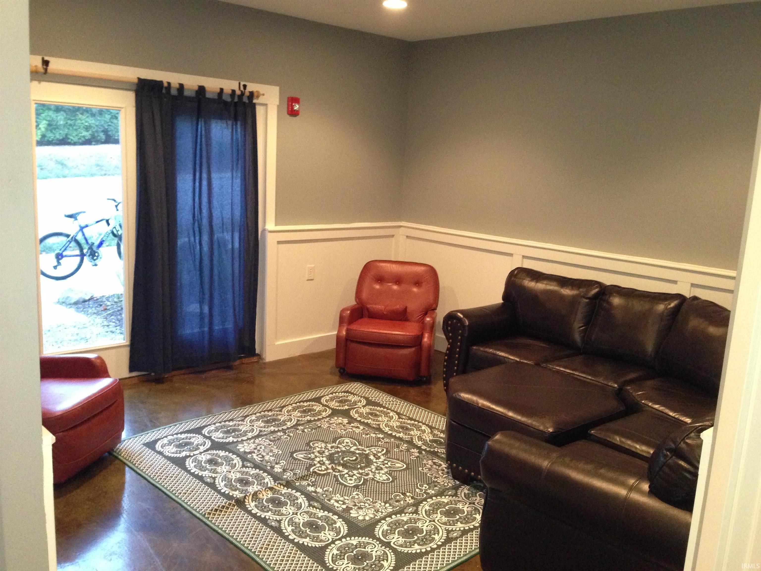703 North Walnut Street Bloomington, IN 47404 - Photo 8 of 9