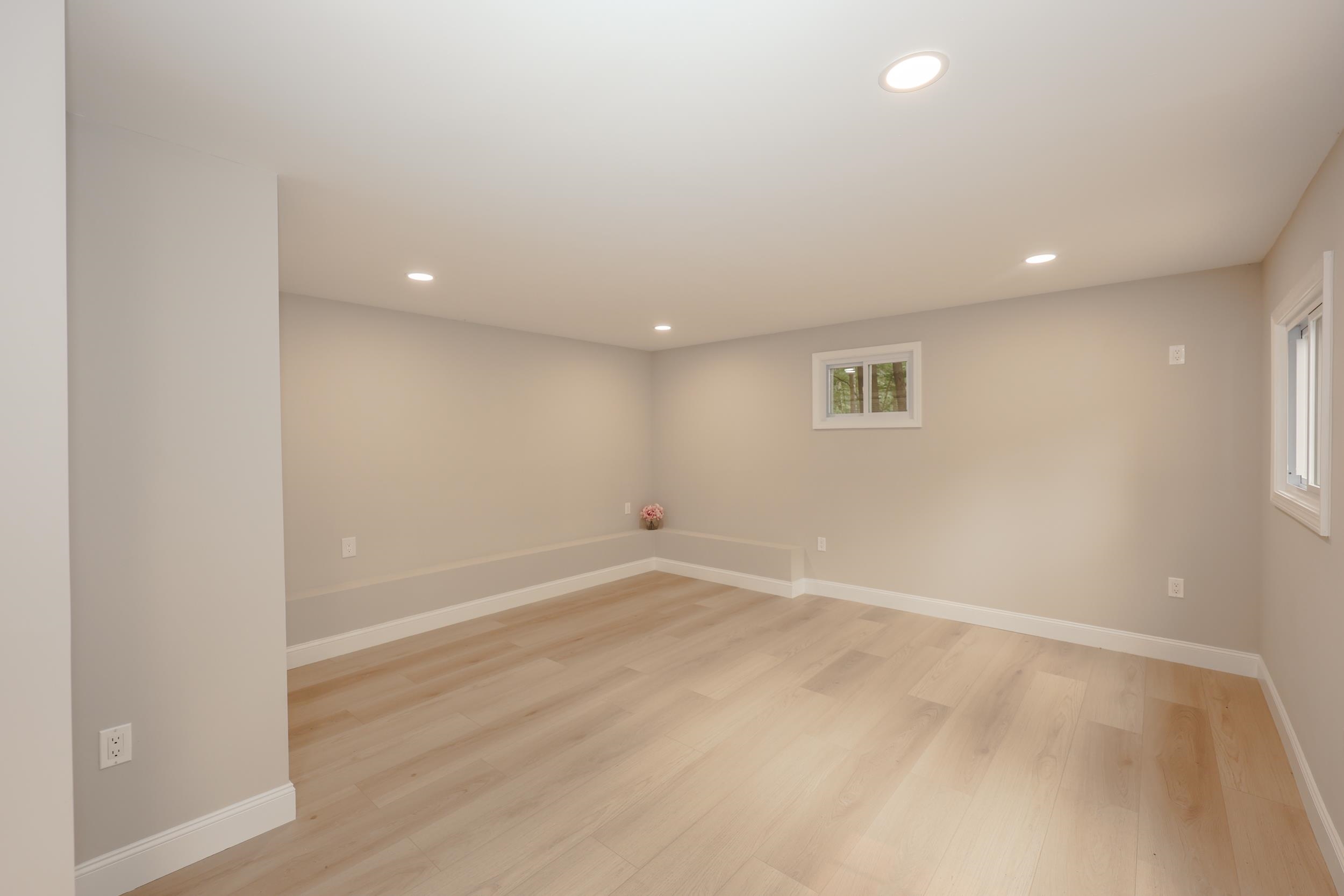 112 Gilson Road Nashua, NH 03062 - Photo 17 of 51