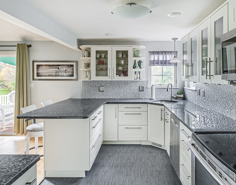 24 Cold Spring Drive, Unit A Sutton, MA 01590 - Photo 10 of 36