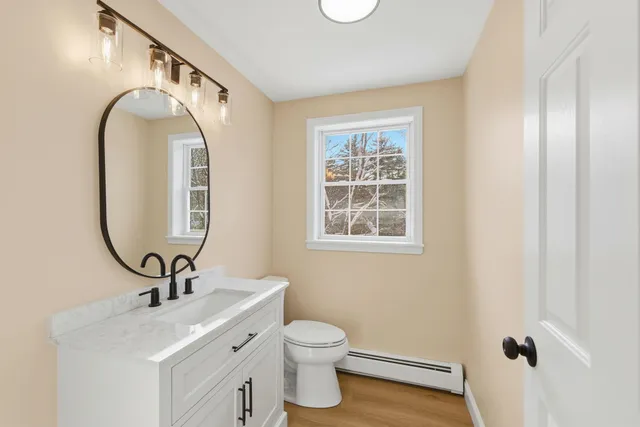 $499,900 | 2 Prescott Road, Epping, NH 03042