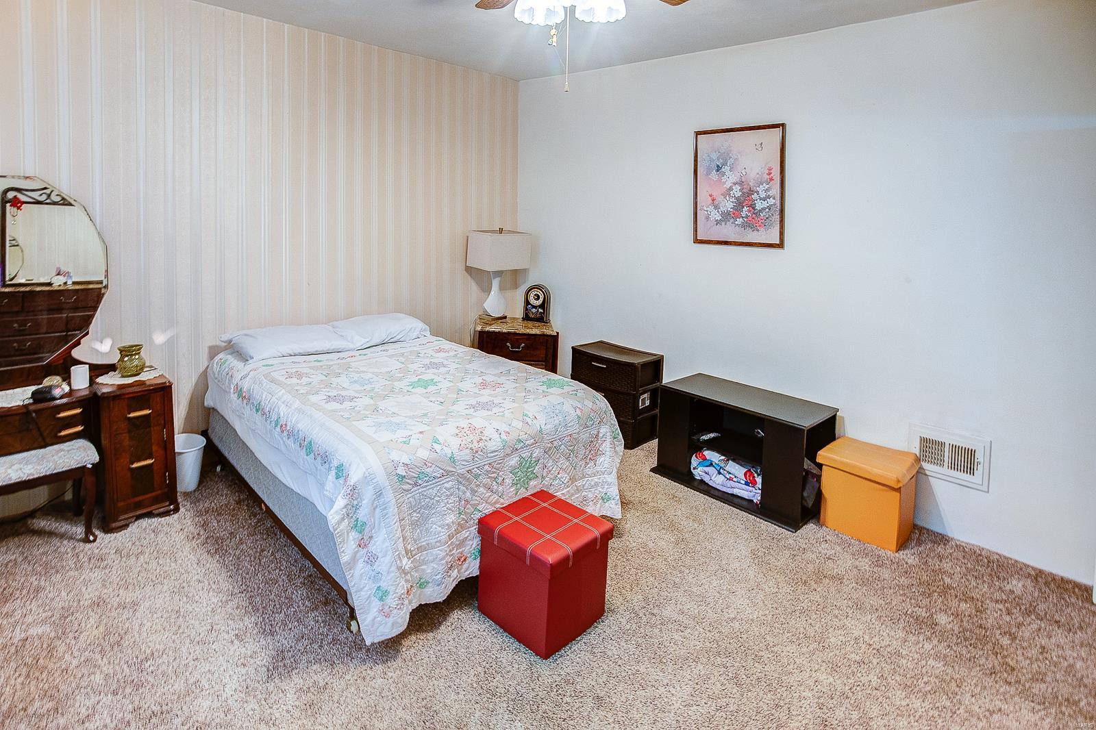 412 Lemay Ferry Road St. Louis, MO 63125 - Photo 15 of 29 Gallery Image 15