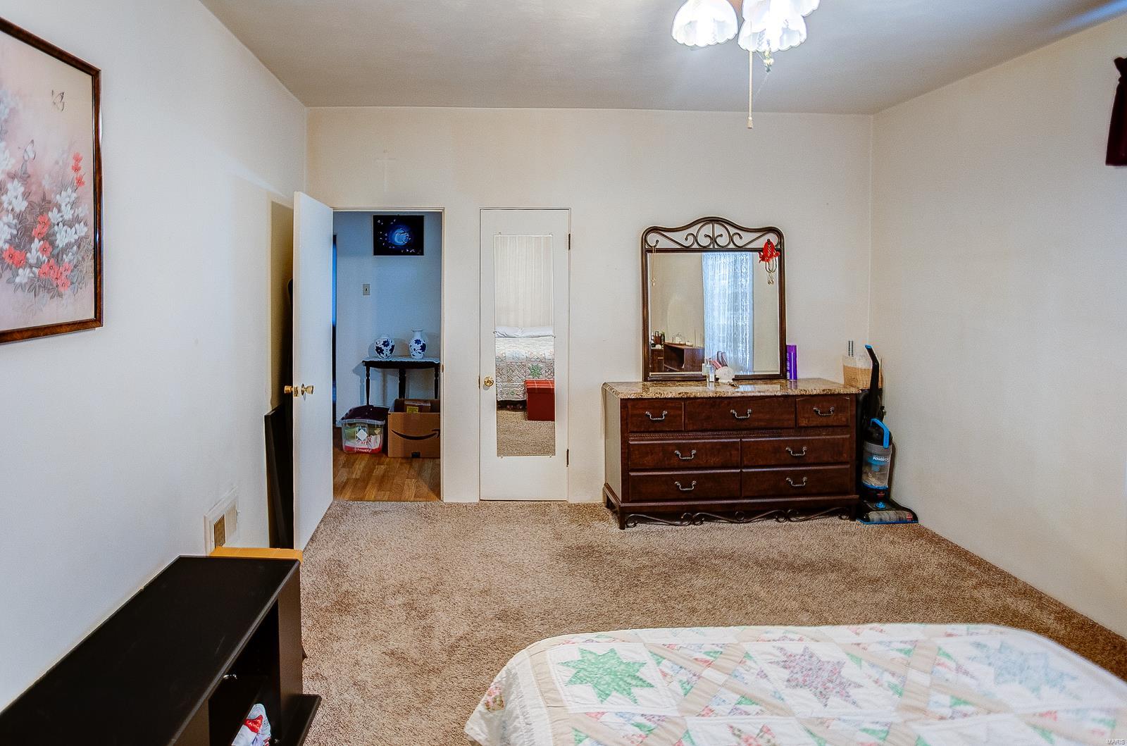 412 Lemay Ferry Road St. Louis, MO 63125 - Photo 16 of 29 Gallery Image 16