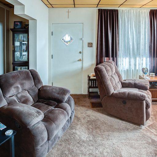 412 Lemay Ferry Road St. Louis, MO 63125 - Photo 6 of 29 Gallery Image 6