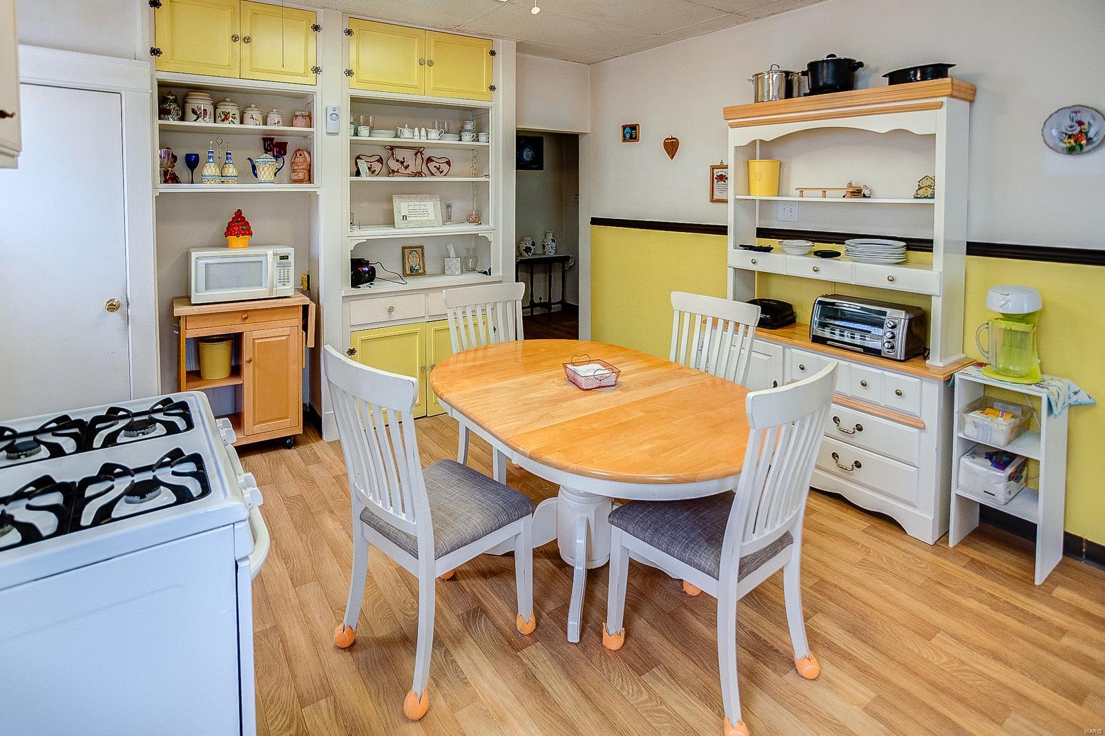 412 Lemay Ferry Road St. Louis, MO 63125 - Photo 7 of 29 Gallery Image 7