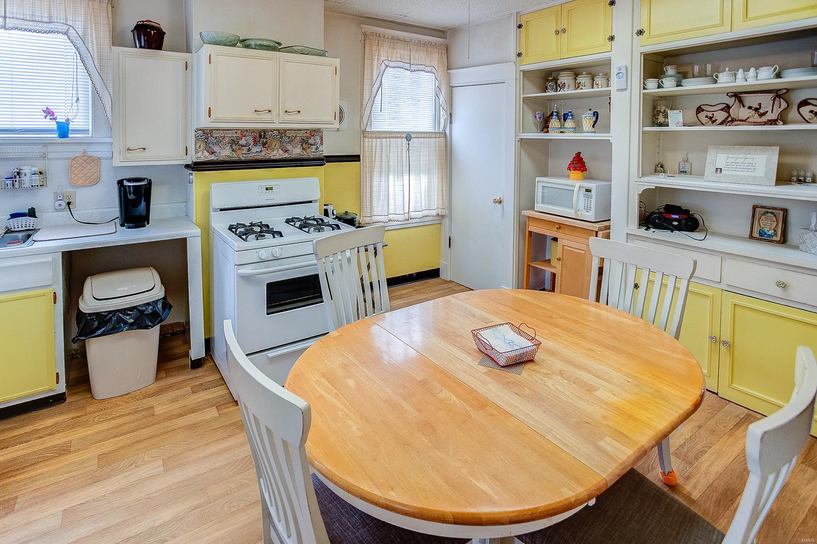 412 Lemay Ferry Road St. Louis, MO 63125 - Photo 8 of 29 Gallery Image 8
