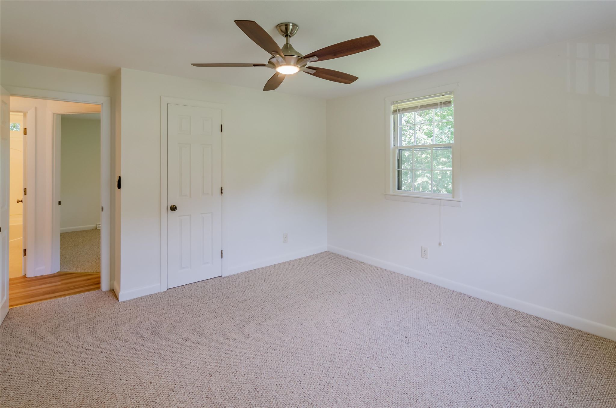 73-75 Tallant Road Pelham, NH 03076 - Photo 18 of 28