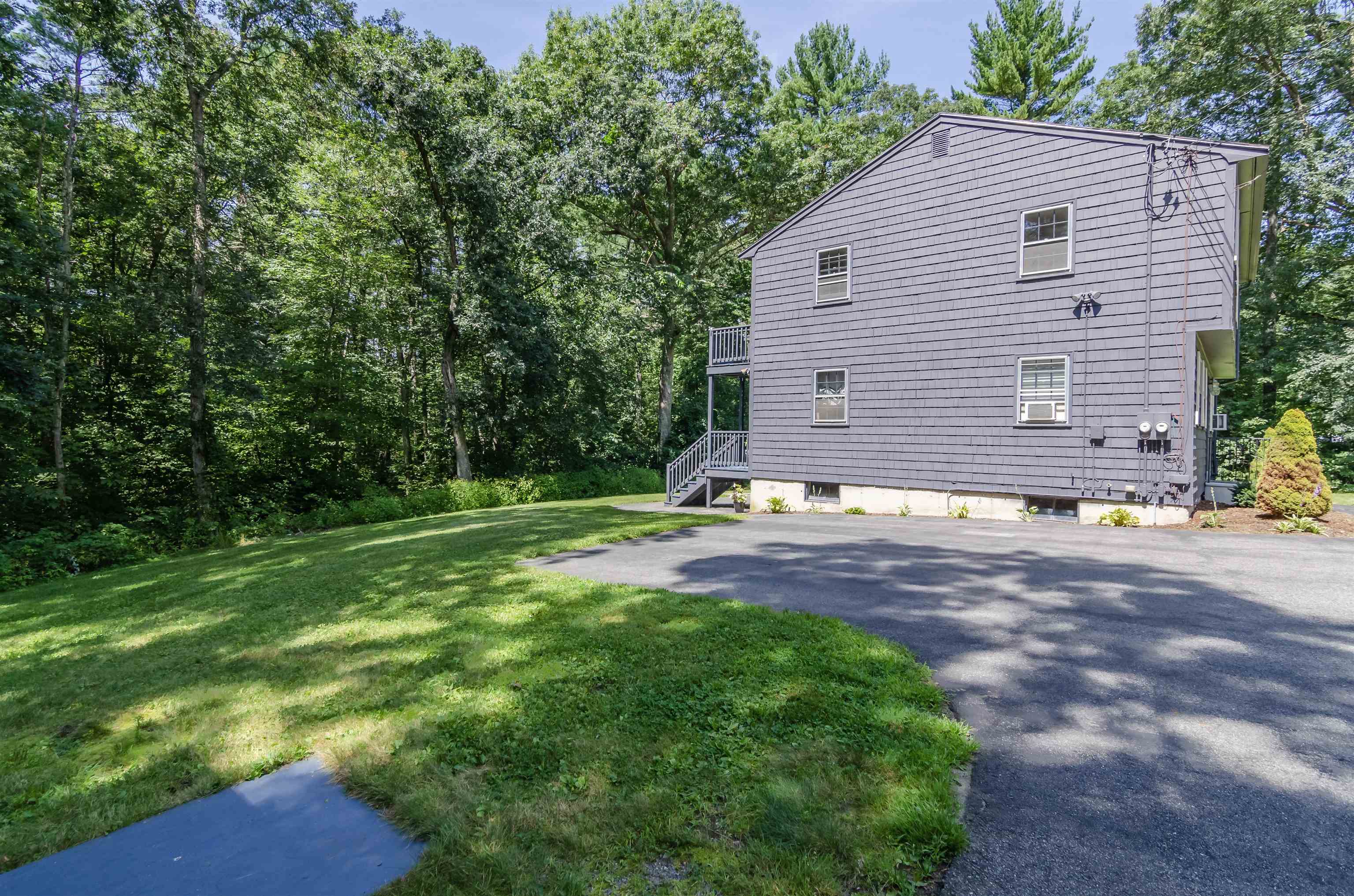 73-75 Tallant Road Pelham, NH 03076 - Photo 21 of 28