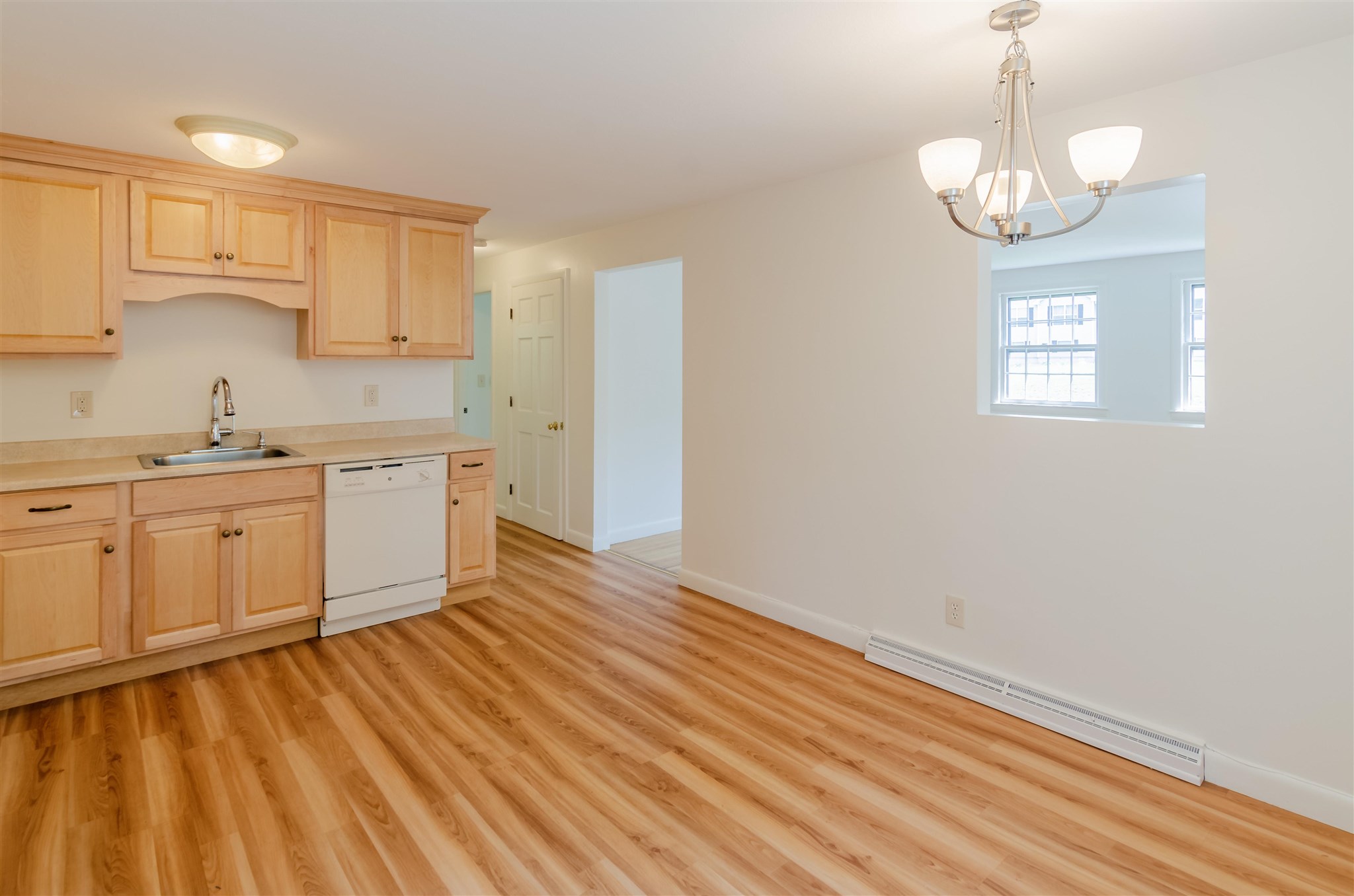 73-75 Tallant Road Pelham, NH 03076 - Photo 6 of 28