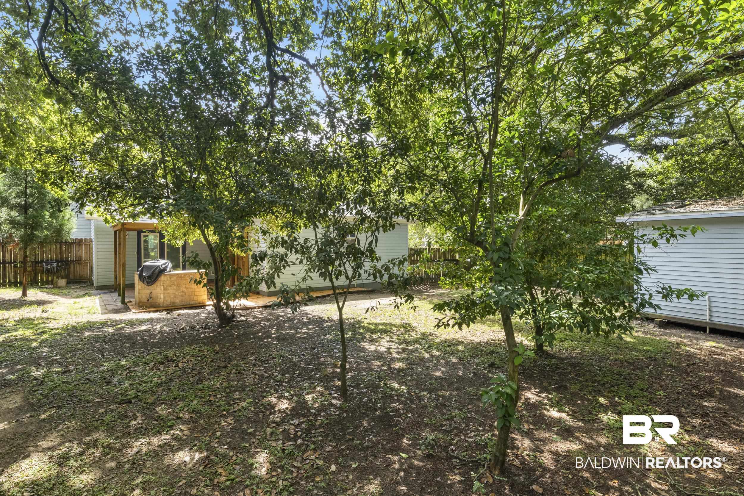 150 Montclair Loop Daphne, AL 36526 - Photo 11 of 29 View of yard