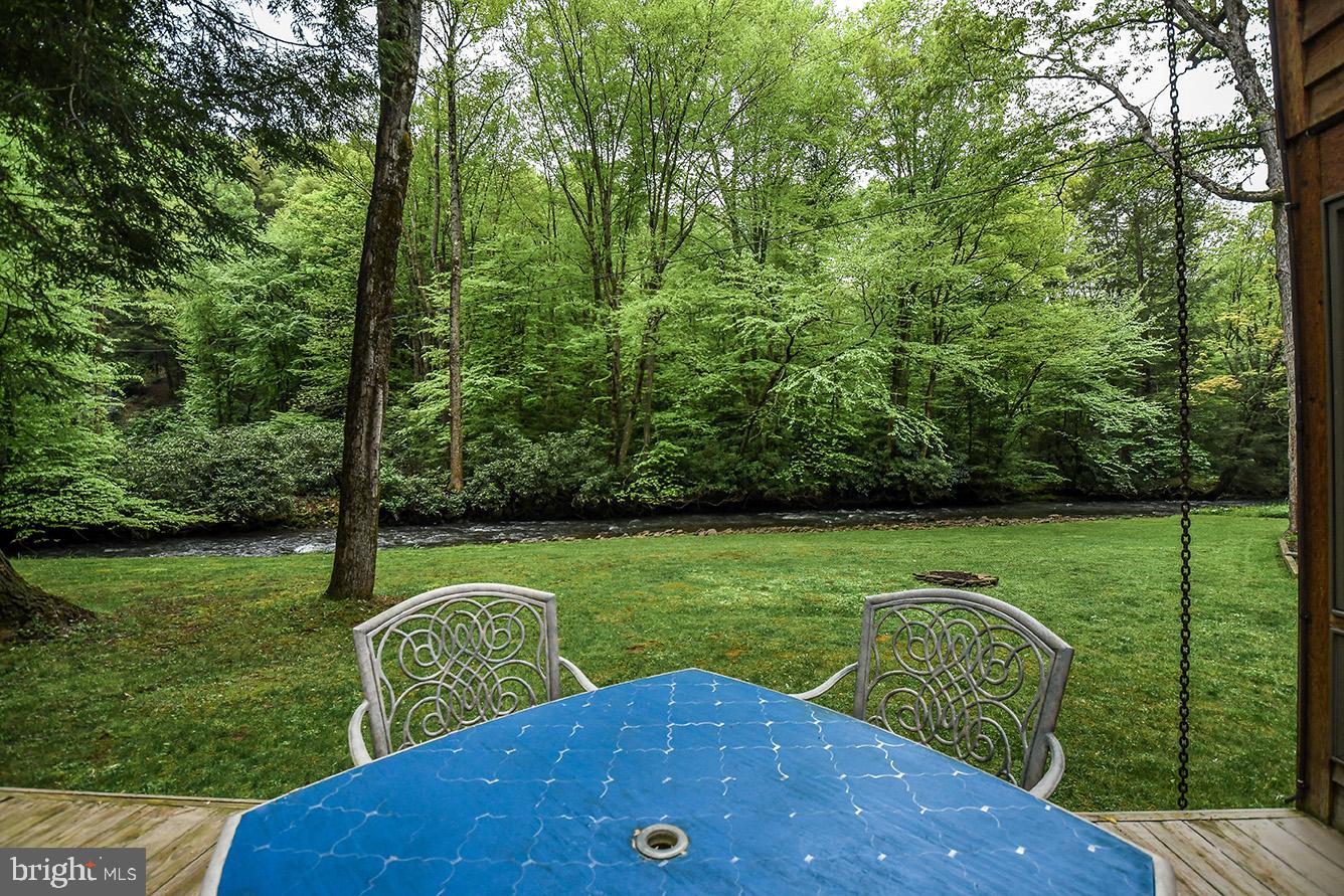 42 Arthur Devine Road Accident, MD 21520 - Photo 6 of 46 Enjoy waterfront meals on the back deck
