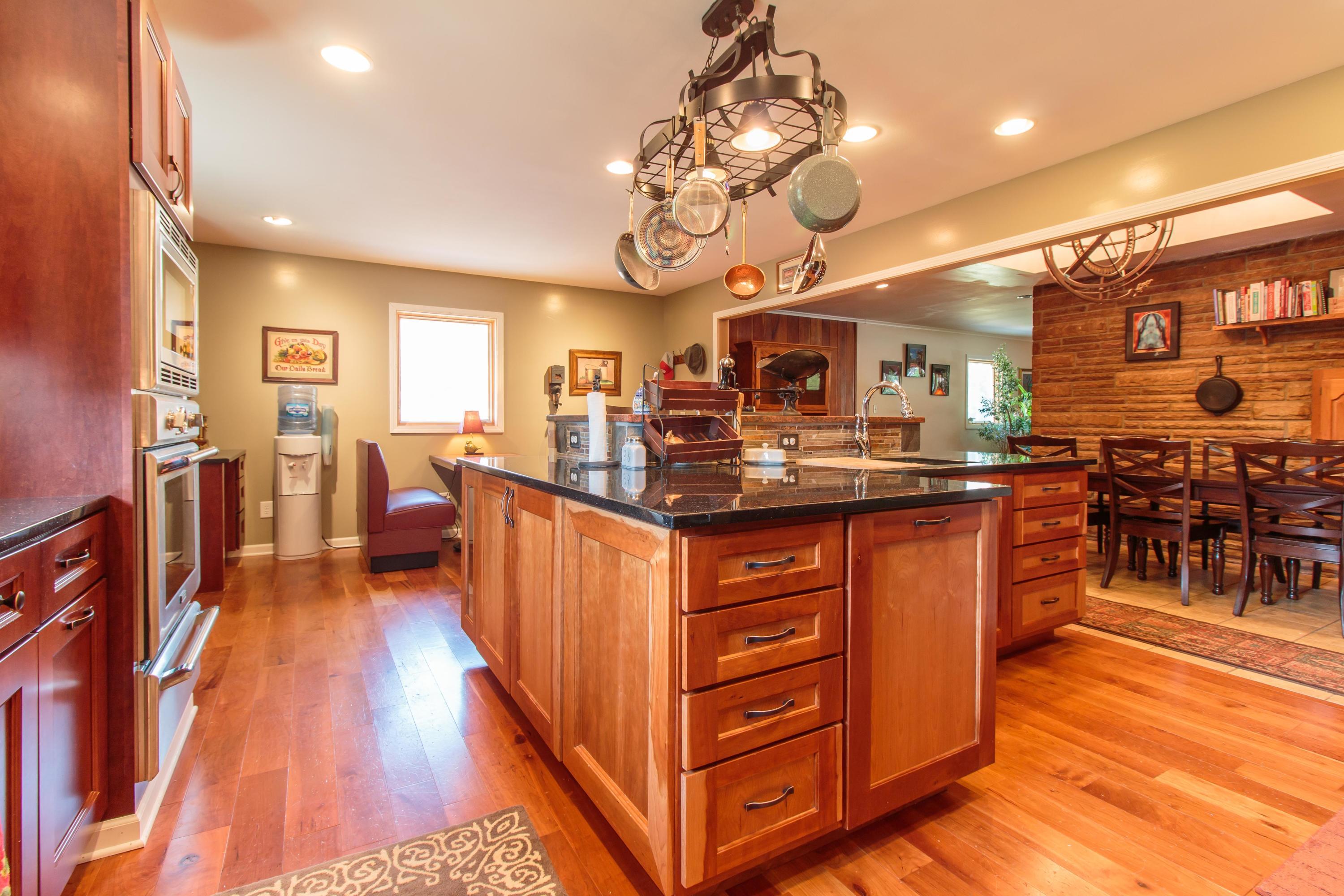 3515 Leighton Road Columbus, OH 43221 - Photo 8 of 29 Gallery Image 8