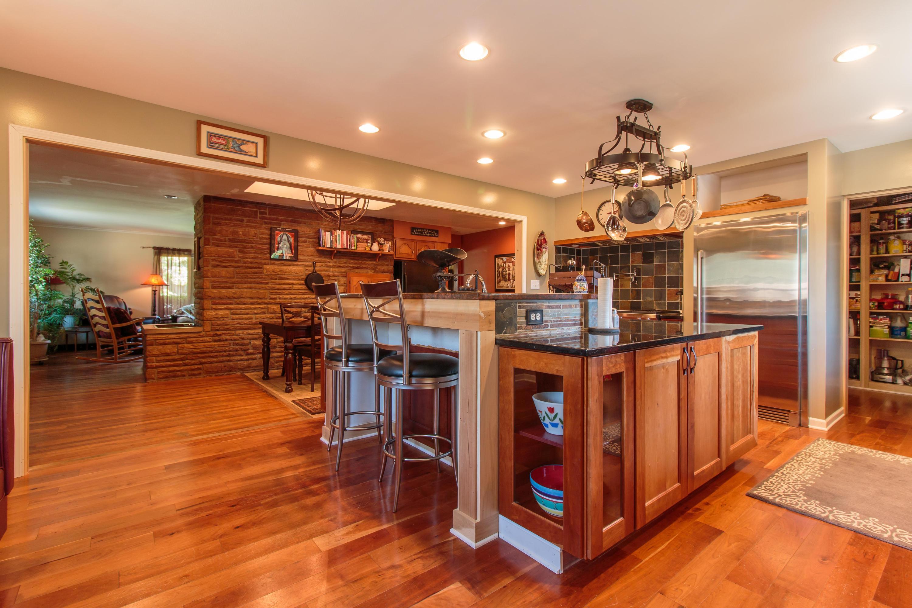 3515 Leighton Road Columbus, OH 43221 - Photo 9 of 29 Gallery Image 9