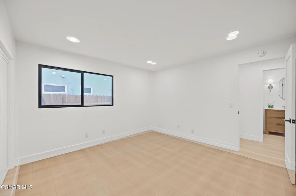 5261 Reef Way Oxnard, CA 93035 - Photo 25 of 52 Gallery Image 25
