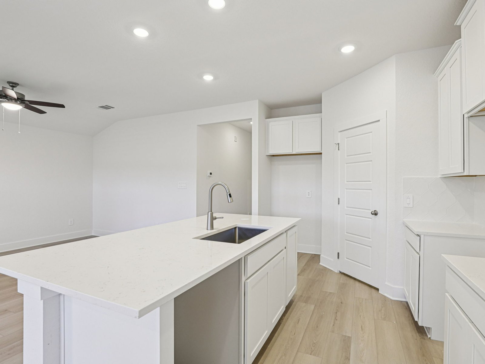 620 Timbo Drive Jarrell, TX 76537 - Photo 5 of 15 Photo is not of the actual home, but is an inspirational photo of builder’s model home and may depict options, furnishings, and/or decorator features that are not included