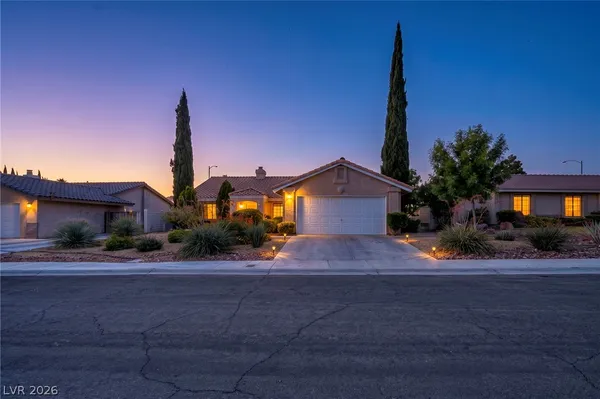 $480,000 | 7713 Leavorite Drive, Las Vegas, NV 89128