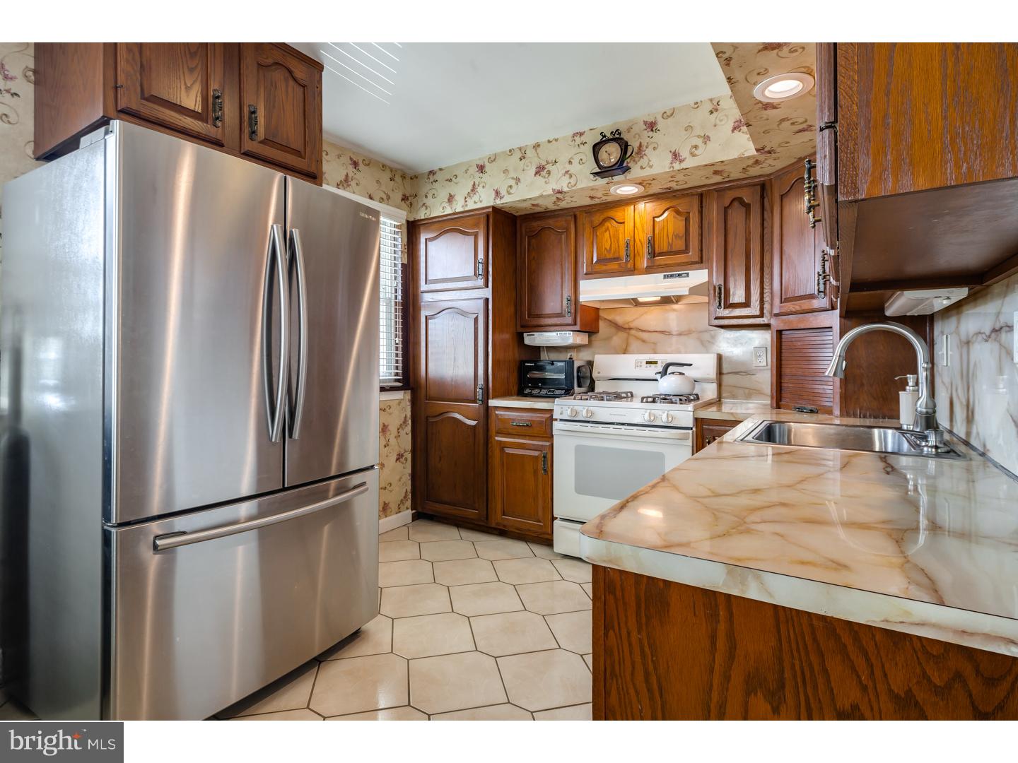 1828 Tomlinson Road Philadelphia, PA 19116 - Photo 9 of 23 Gallery Image 9