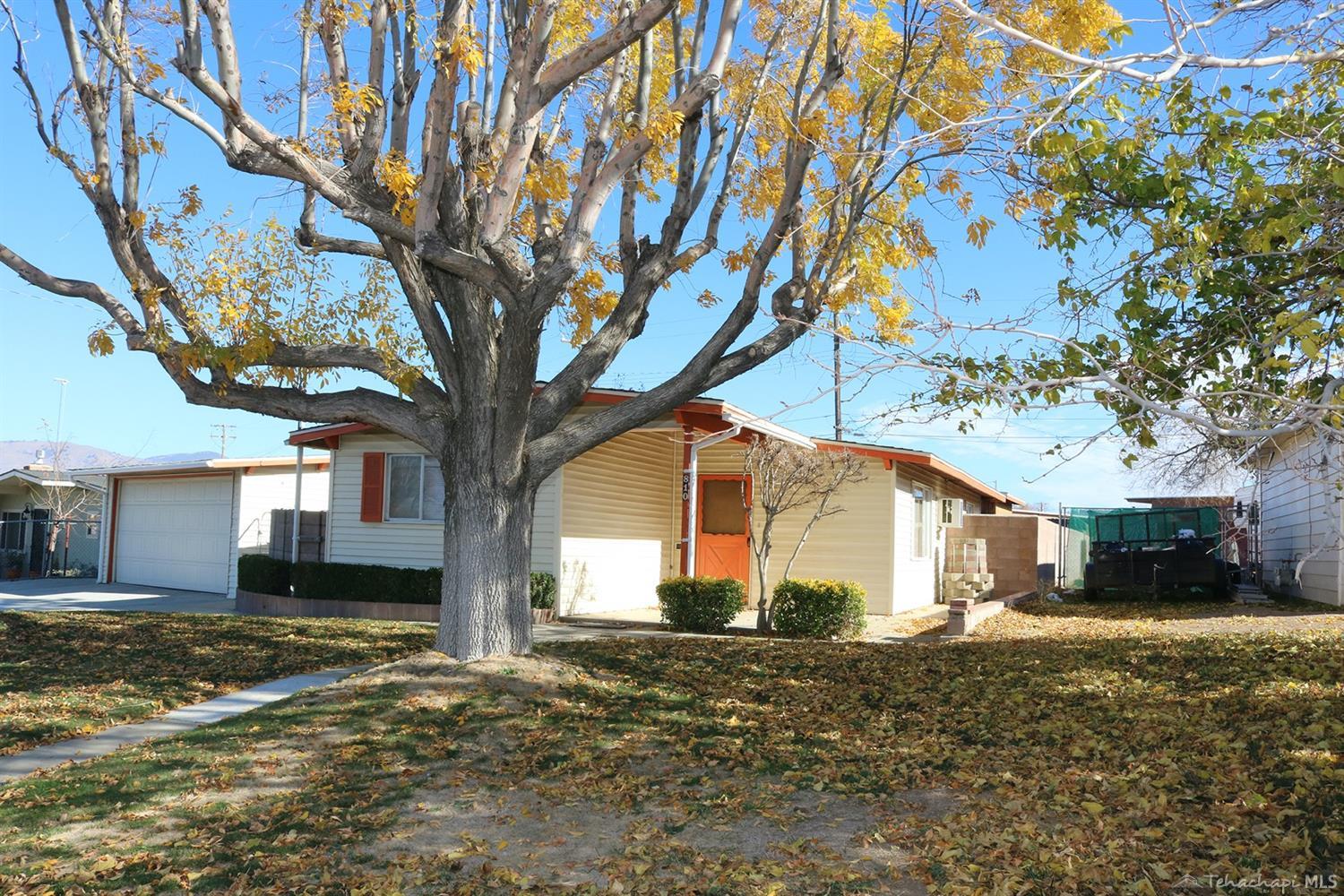 810 Beech Street Tehachapi, CA 93561 - Photo 4 of 39 Gallery Image 4