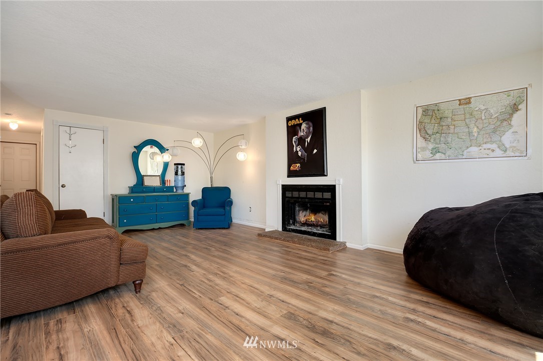 4752 Delridge Way Southwest Seattle, WA 98106 - Photo 16 of 25 Gallery Image 16