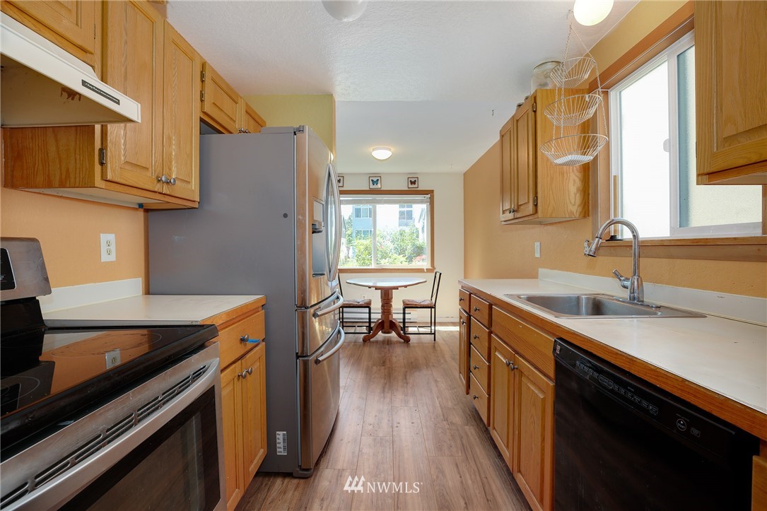 4752 Delridge Way Southwest Seattle, WA 98106 - Photo 19 of 25 Gallery Image 19