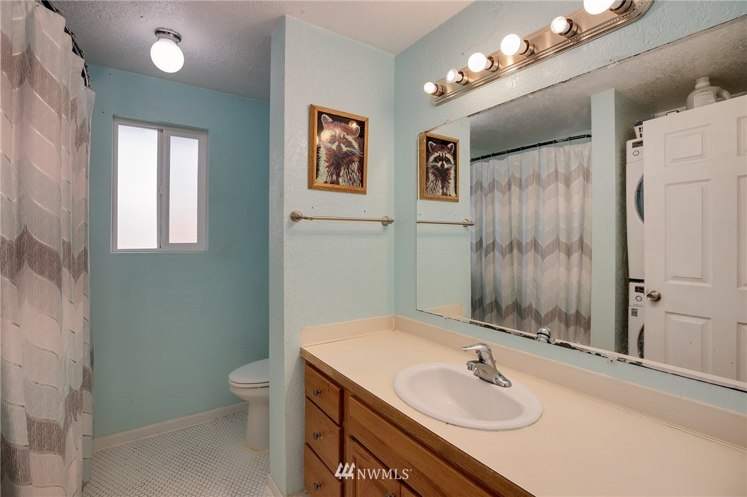 4752 Delridge Way Southwest Seattle, WA 98106 - Photo 22 of 25 Gallery Image 22